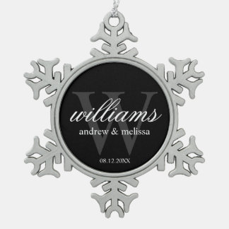 Adorno De Peltre Tipo Copo De Nieve Monograma blanco y negro personalizado