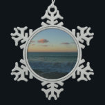 Adorno De Peltre Tipo Copo De Nieve Olas estrelladas en el paisaje de Sunset Beach<br><div class="desc">Encontré esta foto de bonito de nuestro viaje de aniversario a Santa Lucía cuando estaba mirando a través de nuestra carpeta de fotos. Esta foto muestra olas estrellándose en la playa al atardecer. Busca más fotos de la puesta de sol de Santa Lucía en nuestra tienda. Esta imagen también se...</div>