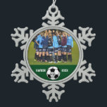 Adorno De Peltre Tipo Copo De Nieve Personalizado Soccer Collage de fotos Nombre númer<br><div class="desc">Este collage de fotos de personalizados de fútbol muestra tus fotos subidas al fútbol, una pelota de fútbol en blanco y negro y el nombre del jugador (o entrenador), nombre del equipo y número. Todo ello en un fondo colorido que se puede cambiar para que coincida con los colores del...</div>