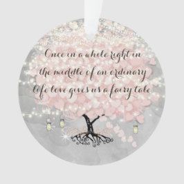 Adorno El amor nos da corazón de cuento de hadas árbol de