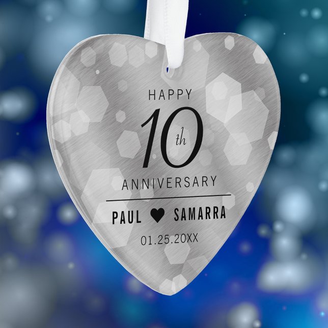 Adorno Elegante 10° Aniversario del Boda del Estaño Acríl (Elegant 10th Tin Wedding Anniversary Ornament Cover Photo.)