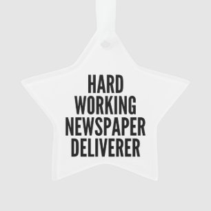 Adorno Entrega de periódico de trabajo duro