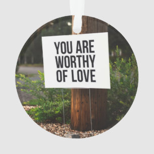 Adorno Eres digno de amor