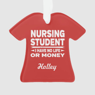 Adorno Estudiante de Enfermería sin vida ni dinero