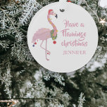 Adorno Flamingo divertido árbol de Navidad personalizado<br><div class="desc">Trata a tus amigos y familiares que son fans de flamingo,  a este divertido adorno de árboles de navidad flamingo,  este año. Con un flamencor muy carnoso y el dicho ' tienen un navidad flamingo seguido de su nombre.</div>