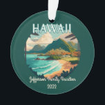 Adorno Hawaii Beach Family Vacation Vintage Retro<br><div class="desc">Muestra la playa,  las palmeras y la costa verde y montañosa de la costa de Hawaii,  EE.UU. para recordar tu viaje familiar. El texto es personalizable.</div>