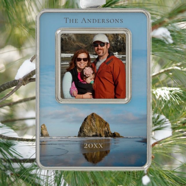 Adorno Haystack Rock Family Photo Cannon Beach Christmas  (Subido por el creador)