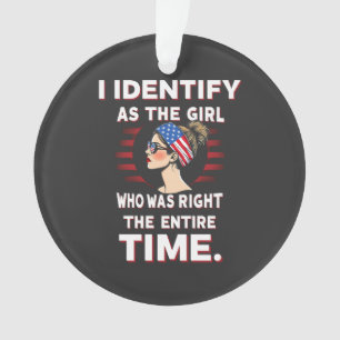 Adorno Identifico como un Chica que tenía razón todo el t