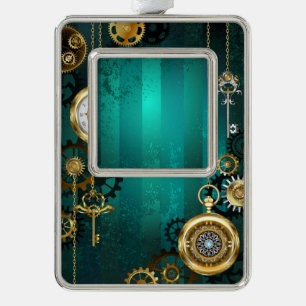 Adorno Joyería Steampunk Reloj en un Fondo Verde