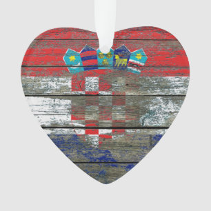 Adorno La bandera croata en la madera áspera sube a