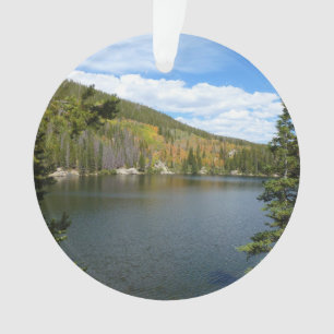 Adorno Lago Bear en el Parque Nacional de las Montañas Ro