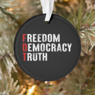 Adorno Libertad Democracia Verdad