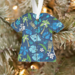 Adorno Makapuu Beach Hawaiian Batik Aloha Shirt- Azul<br><div class="desc">Fondo azul marino con turquesa, agua, azul océano, palmeras, caqui y natural. Makapuu Beach Hawaiian Tropical Tiki Batik es una marca de conversación de tikis, palmeras, peces tropicales, ukeleles, hibiscos y flores plumerias. Este diseño recuerda a los diseños usados en camisetas de aloha de época en los años cuarenta y...</div>