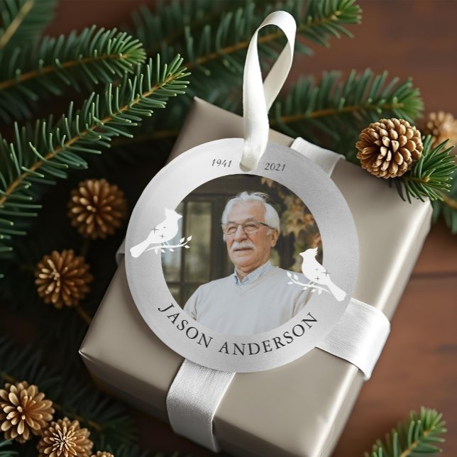 Adorno Memorial Keepsake Cardinal Bird Faux Silver Photo (Memorial Keepsake Cardinal Bird Faux Silver Photo Ornament)