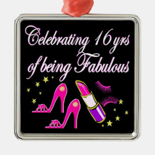 ADORNO METÁLICO 16 Y FABUOSO DISEÑO DE ALTO CORAZÓN