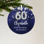 Adorno Metálico 60 años estrellas de plata azul marino<br><div class="desc">Un color de fondo azul marino con estrellas falsas de plata. El color azul es desigual. Añadir su nombre,  texto/fecha</div>