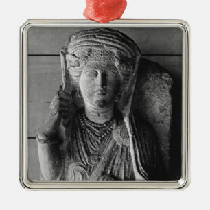 Adorno Metálico Alivio funerario de una figura femenina, del