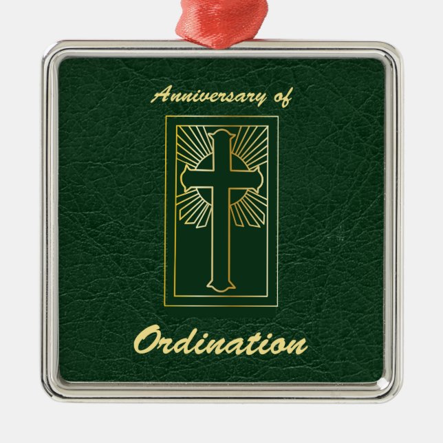 Adorno Metálico Aniversario sacerdote de cuero natural (Frente)