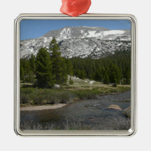 Adorno Metálico Arroyo de Montaña de High Country II en Yosemite