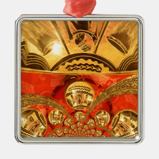 Adorno Metálico Arte tradicional africano rojo dorado (Frente)