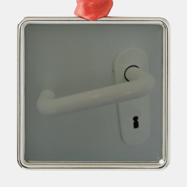 Adorno Metálico asa de puerta (Frente)