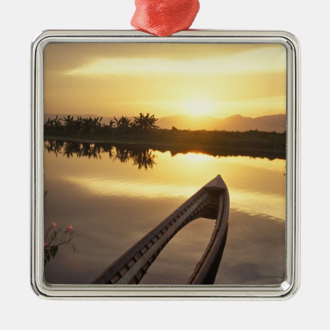 Adorno Metálico Asia, Birmania (Myanmar): Barco pesquero hundido (Frente)