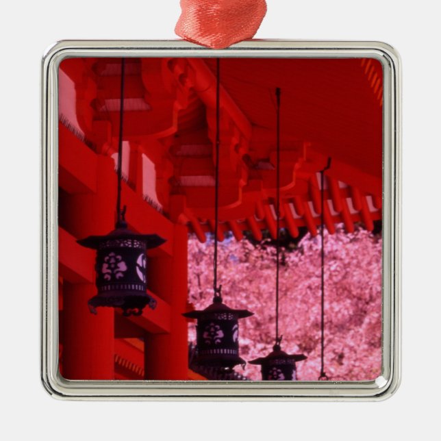 Adorno Metálico Asia, Japón, Kioto, Santuario Heian en primavera. (Frente)