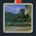 Adorno Metálico Asia, Tailandia, Krabi. West Railay Beach,<br><div class="desc">DERECHOS DE AUTOR Hogstrom / DanitaDelimont.com| AS36 IHO0039.jpg| Asia,  Tailandia,  Krabi. West Railay Beach,  barcos de larga distancia.</div>