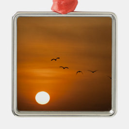 Adorno Metálico Aves volando al atardecer
