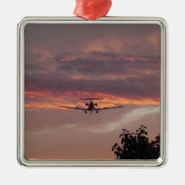 Adorno Metálico Avión Comercial Aterrizando Al Atardecer