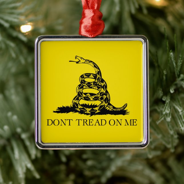 Adorno Metálico Bandera de Gadsden Rattlesnake: Guerra Revoluciona (Árbol)