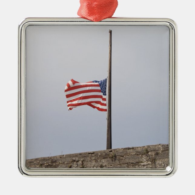 Adorno Metálico Bandera de los Estados Unidos a media asta (Estado (Frente)