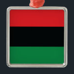 Adorno Metálico Bandera roja, negra y verde<br><div class="desc">Los 3 colores panafricanos de la bandera representan: RED: la sangre que une a todas las personas de ascendencia africana negra, y derramada por la liberación; NEGRO: personas negras cuya existencia como nación, aunque no como estado-nación, se afirma por la existencia de la bandera; y VERDE: la abundante riqueza natural...</div>