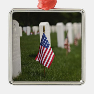 Adorno Metálico Banderas americanas en las tumbas de veteranos