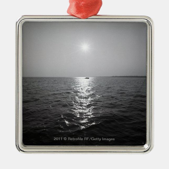 Adorno Metálico Barco distante en el océano (Frente)