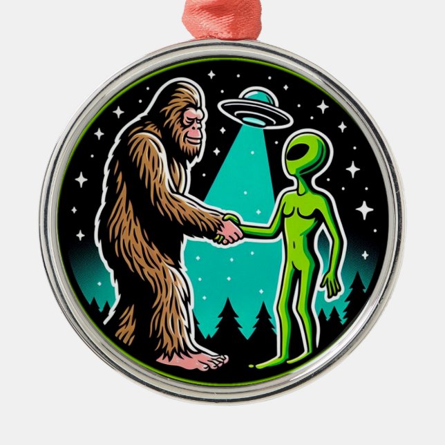 Adorno Metálico Bigfoot Alien Alliance - Funny Scifi Cryptid (Frente)