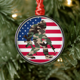Adorno Metálico Bigfoot Sasquatch Camuflaje