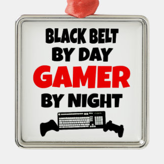 Adorno Metálico Black Belt by Day Gamer by Night