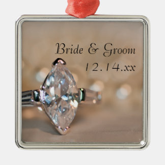Adorno Metálico Boda del anillo de compromiso de diamantes marques