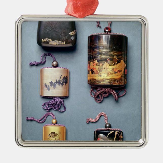 Adorno Metálico Bolsa de la OICN y de tabaco (Frente)