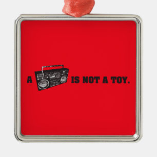 Adorno Metálico Boombox no es un juguete