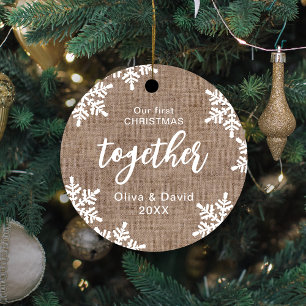 Adorno Metálico Burlap Snowflings Nuestra Primera Navidad Juntos