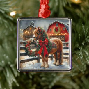 Adorno Metálico Caballo de Navidad Bonito en una Granja Festiva