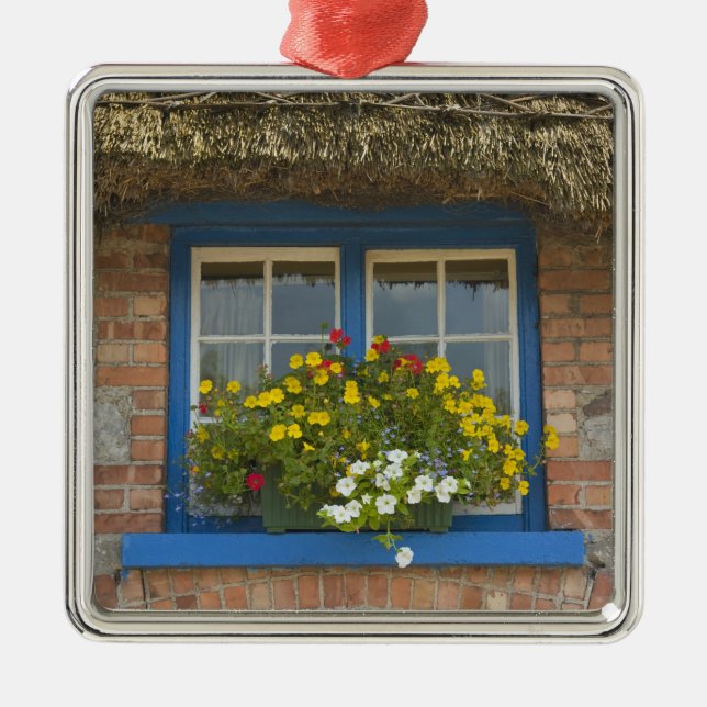 Adorno Metálico Cabaña de paja, Adare, condado de Limerick, (Frente)