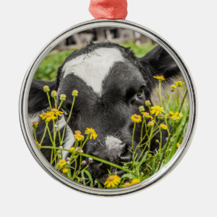 Adorno Metálico Calf Behind Flowers