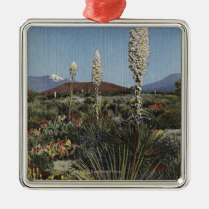 Adorno Metálico California: Cacti en flor en desierto