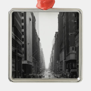 Adorno Metálico Calle en la ciudad B&W de NY