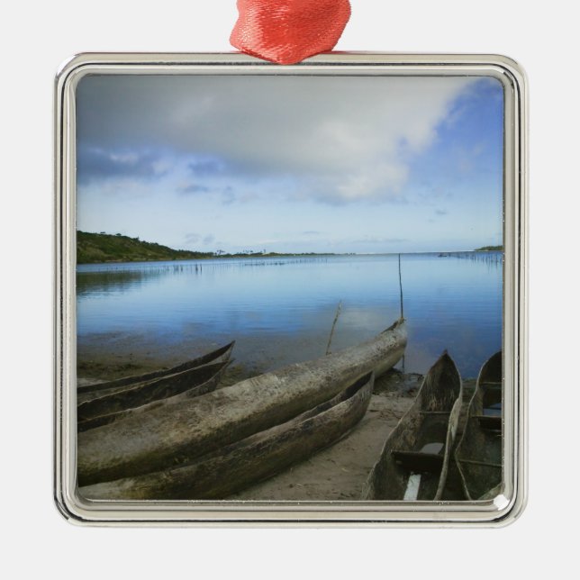 Adorno Metálico Canoas en la playa, Antananarivo, Madagascar (Frente)