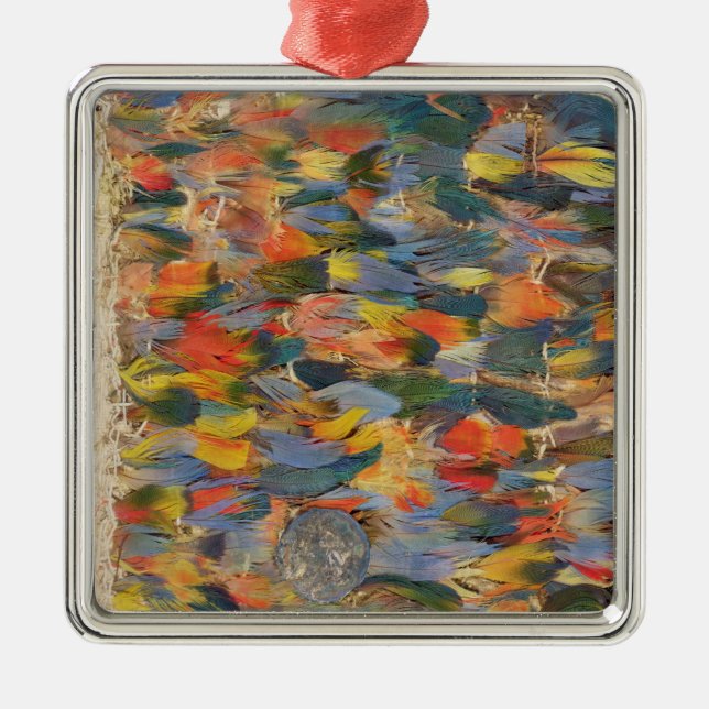 Adorno Metálico Capa de plumas (Frente)