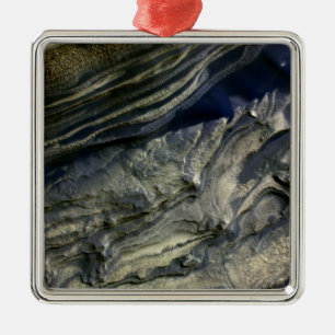 Adorno Metálico Capas expuestas en el barranco polar